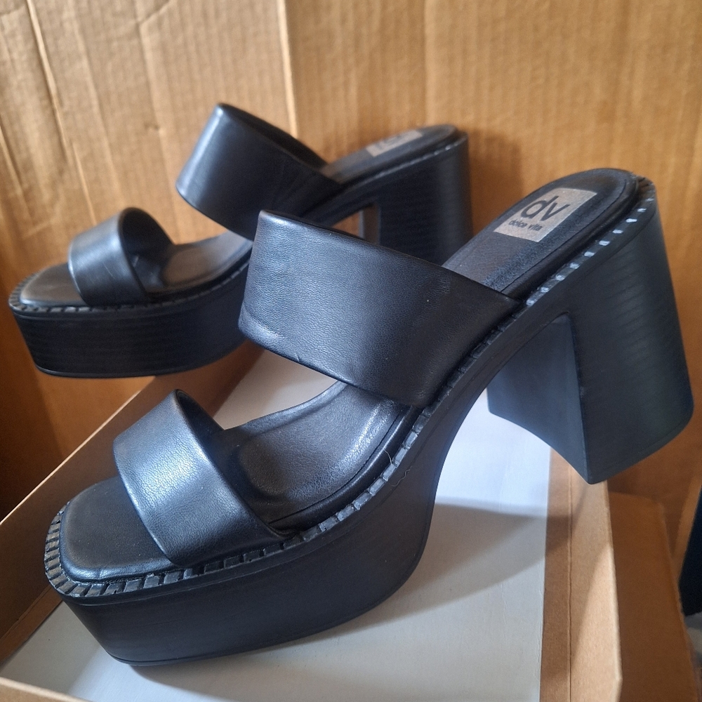 NWOT Dolce vita black slip on platform sandals size 9.5